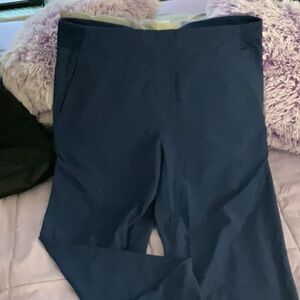 Chicos Zenergy Travel pants ribbed side size 2R NWOT